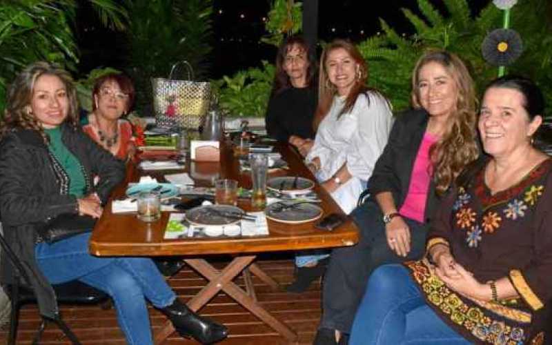 Mónica Colorado García, Alba Luz Alzate López, Luz Elena Murillo Gálvez, María Claudia Ocampo Salazar, Claudia Soraya Osorio Are