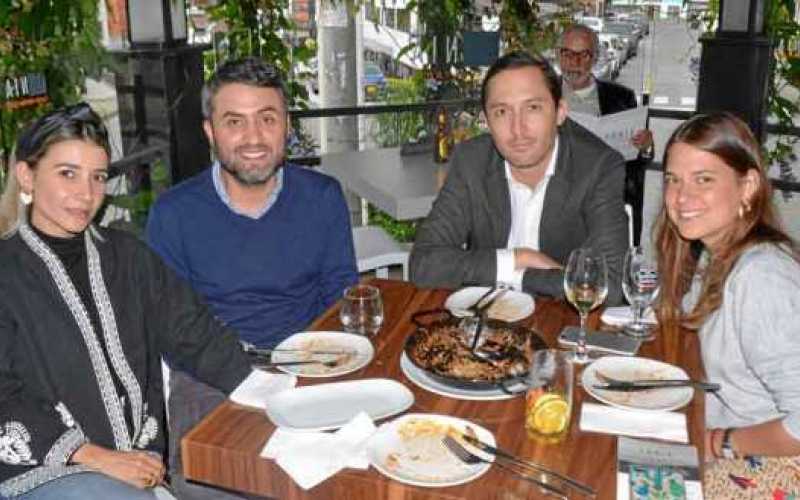 Natalia Restrepo Atehortúa, Marcelo González Ossa, Alejandro Vélez Ortiz y Natalia Zapa