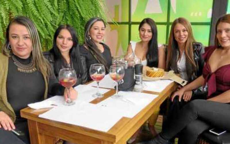 Andrea Montoya Bello, María de los Ángeles Roncancio López, Claudia López Pérez, Luz Álvarez Salinas, Alisson Londoño Carranza y
