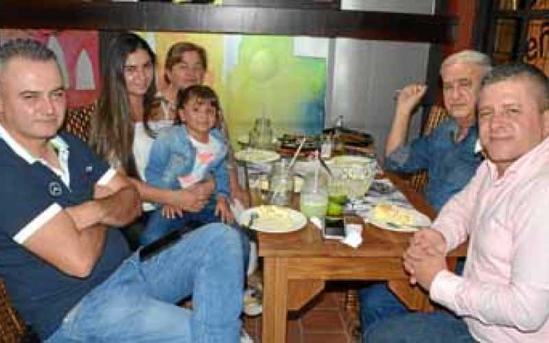 Juan Carlos Giraldo Botero, Laura Giraldo Botero, Celeste Giraldo Pineda, Lucía Hoyos Giraldo, Gilberto Giraldo Alzate y Jorge G