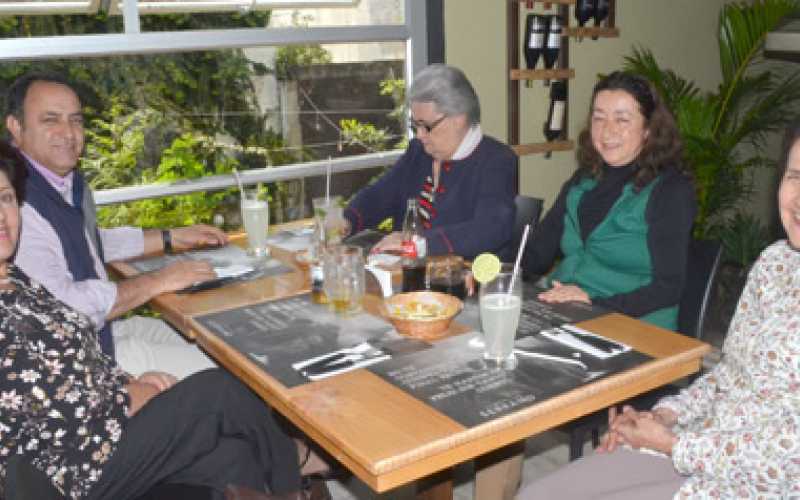 María Olga Soto Aguirre, presbítero Gustavo Arias Gómez, Doris Jaramillo López, Martha Alicia Flórez Hurtado y Ofelia Gálvez Álv