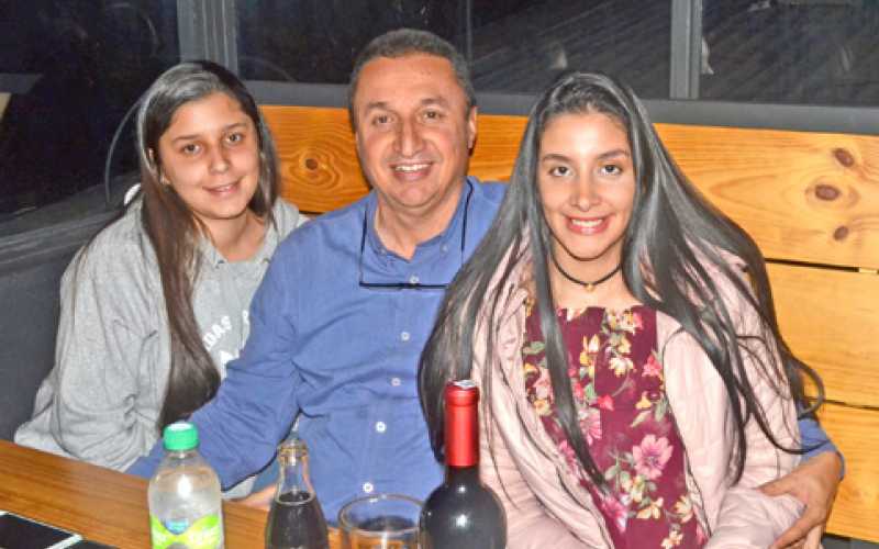 Mariana Londoño Castro, Jesús Londoño Guerrero y María Laura Londoño Castro.