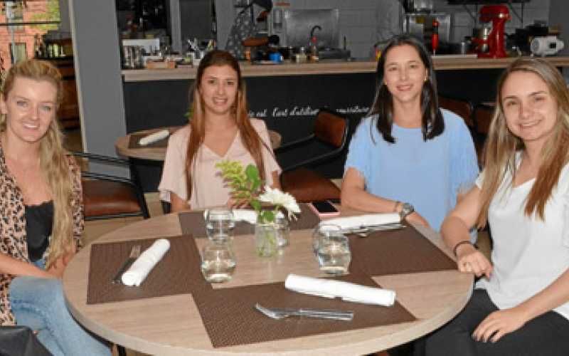 Valentina Villegas Restrepo, Mariana Araque Pinzón, María de la Paz Giraldo Echeverri y Catalina García Maya.