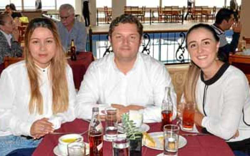 Jeniffer Cotacio González, Juan Manuel Ríos Castaño y Manuela Galvis Villegas.