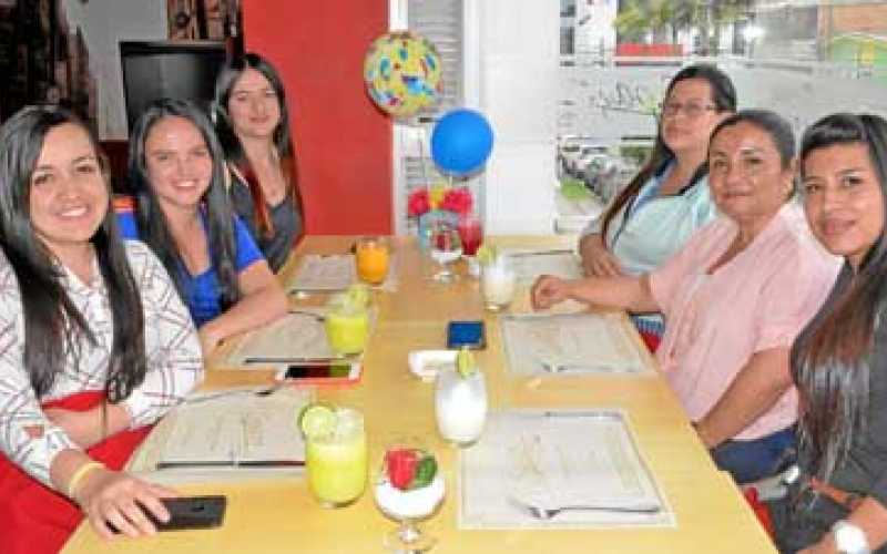 Estefanía Echeverri Rendón, Laura Victoria Flórez Aristizábal, Marcela Giraldo Candamil, Érika Gallego Morales, María Alejandra 