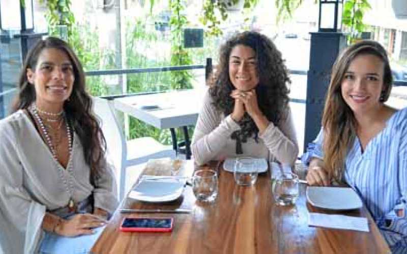 Valentina Trujillo Urrea, Ana Bolena Meléndez Tabares y Daniela Pareja Gómez.