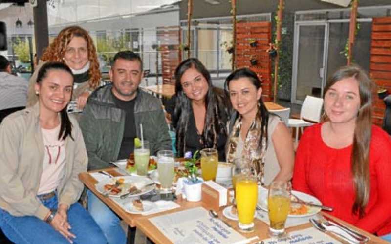 Laura Arcila Osorio, Marcela Muñoz Rubio, Raúl Zuluaga Hernández, Alejandra Arias Antia, Luz Ángel Ballesteros Valderrama y Elia