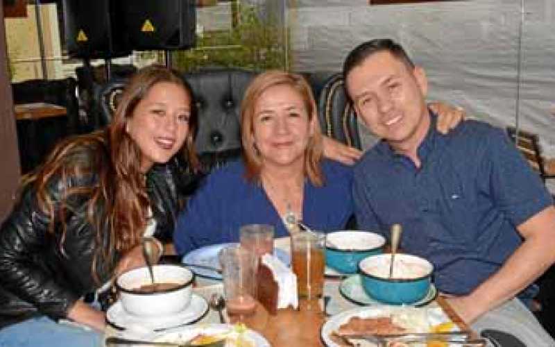 Paula González Dávila, Gloria Inés Betancur Bedoya y Jhonatan Espitia Flórez.
