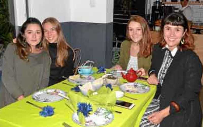 Valeria Londoño Moreno, Isabela Vélez Uribe, Alejandra Vásquez Dávila y María Paulina Arango Botero.