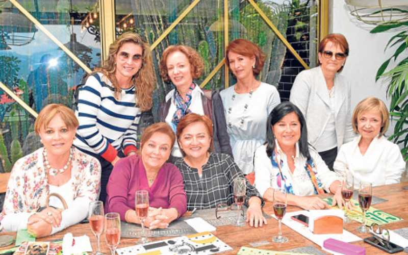 Claudia Rivas Aristizábal, Hilda María Sáenz Montoya, Claudia Restrepo Velásquez, Gloria Inés Ochoa Arango, Olga Clemencia Herre