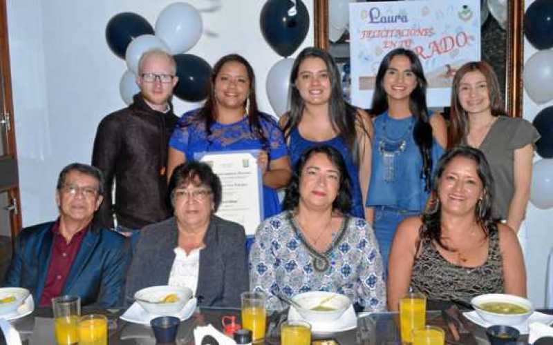 Joan Orozco Guarín, Laura Ossa Rodríguez, Camila Bermúdez Martínez, Eliana Milena Gil Gallego y Estefanía Rodríguez Ospina. Sent