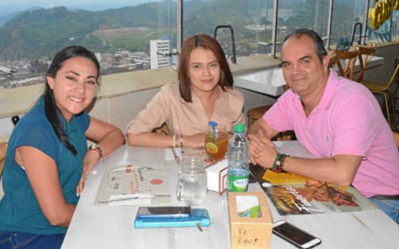 Natalia López Arboleda, Carolina Sánchez Botello y Rodrigo Ocampo Navia.