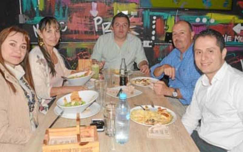 María Teresa Jiménez Arango, Aura Galvis Angarita, Juan Carlos Pardo Urbina, Rafael Ocampo Arango y Mario Ortiz Marín.