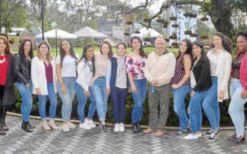 Carolina Gañán Luque, Elizabeth Ramírez Correa, Liliana María Loaiza Escobar, Valentina Llano Gil, María José Buitrago Osorio, S