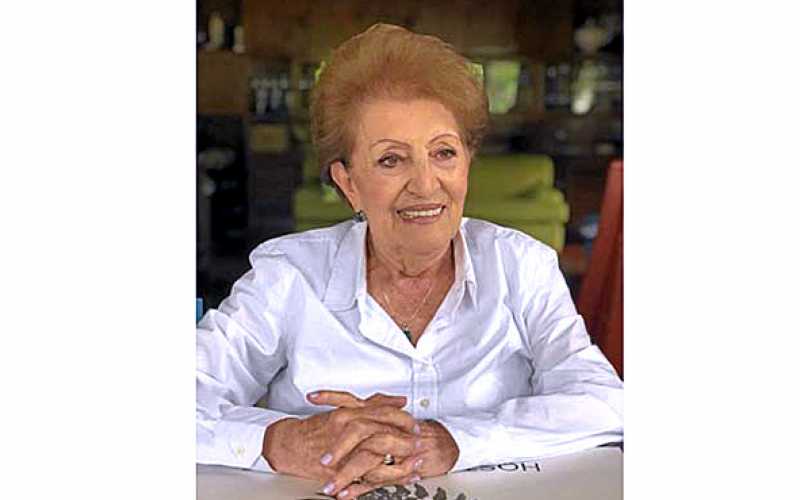 Mary Gómez  de Robledo