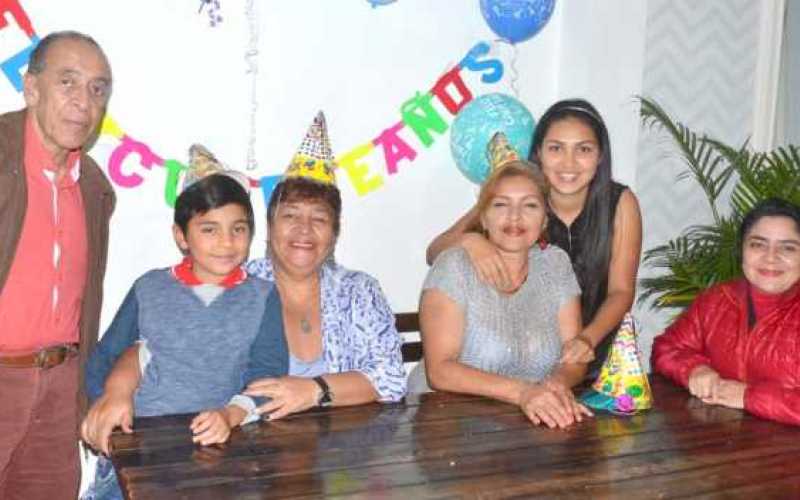 William Correa Hernández, Alejandro Correa Tabares, Fanny Mejía de Correa, María Eugenia Correa Mejía, Natalia Erira Correa y Cl