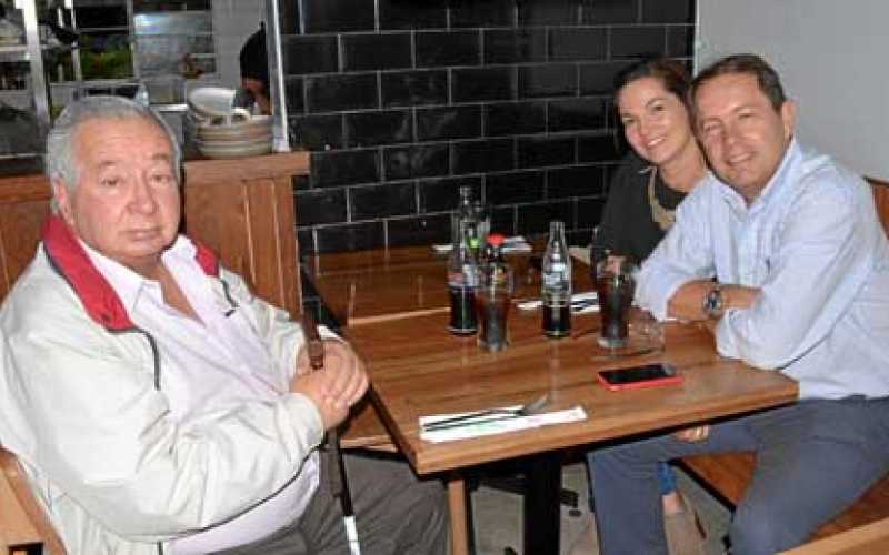 Germán Madrigal Robledo, Adriana Escobar Estrada y Gabriel Madrigal Castaño. 