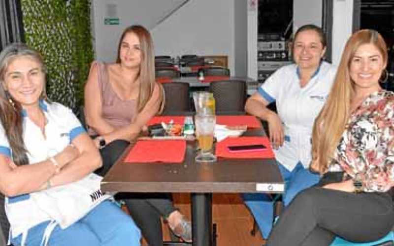 Soranny Giraldo Giraldo, Diana Lorena Mejía Lema, Claudia María Pulgarín Duque y Lina María Muñoz Gómez.