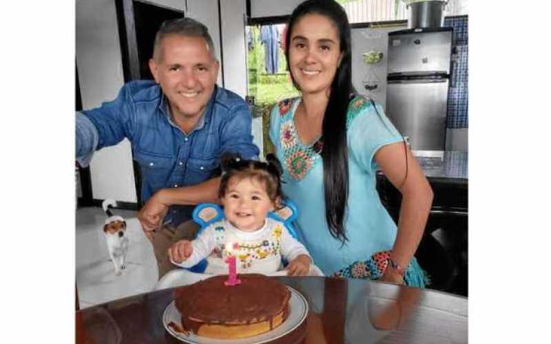 Juan Carlos Villa Ramírez, Diana Valentina Navarrete Calderón y Yachay Villa Navarrete.