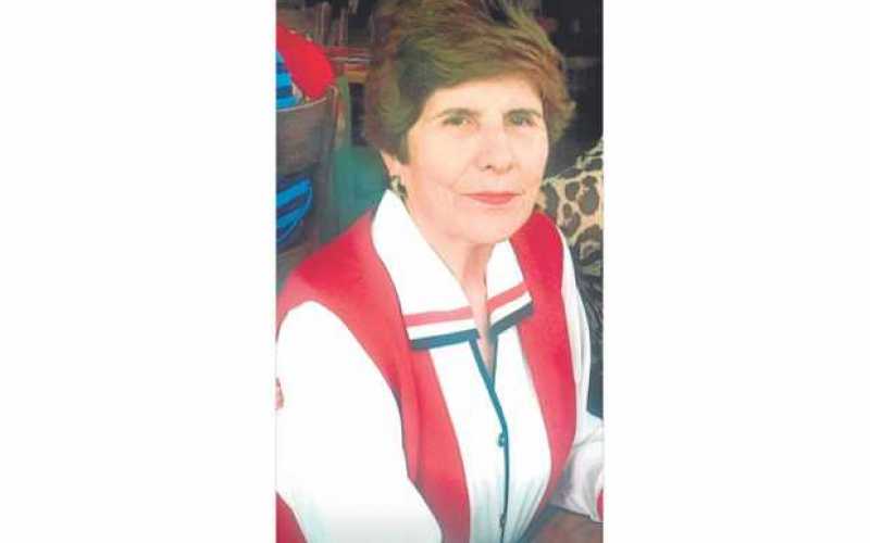 Madre, a un año de tu partida tenemos la certeza que desde el cielo nos has estado bendiciendo día tras día.  Quiero que sepas, 