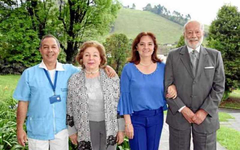 Para festejar la vida de José F. Paz se reunieron en el Recinto del Pensamiento Blanca Stella García de Valencia, Carlos Alberto