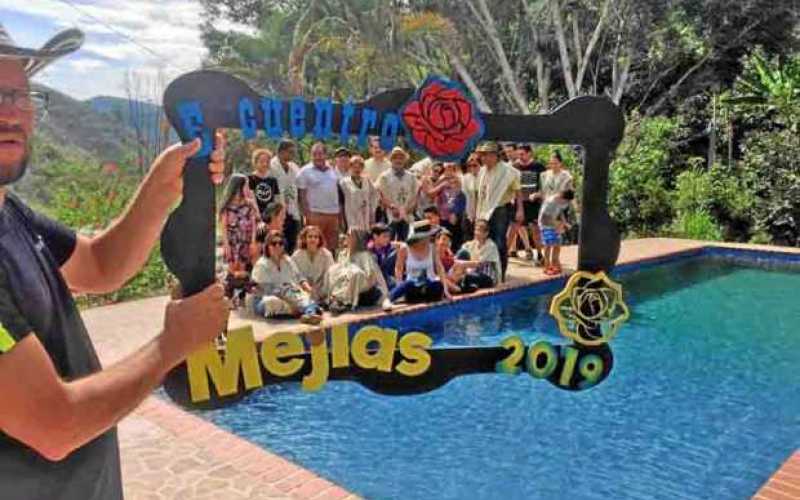 La familia Mejía se reunió en el estadero Donde Celio, ubicado en la vereda Llanadas de Manzanares (Caldas). Durante la integrac