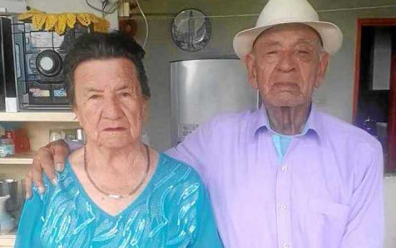 Libia Aurora Ospina y Bernabé Gallego.