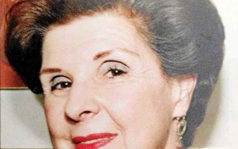 Sarita  Domínguez  de Restrepo