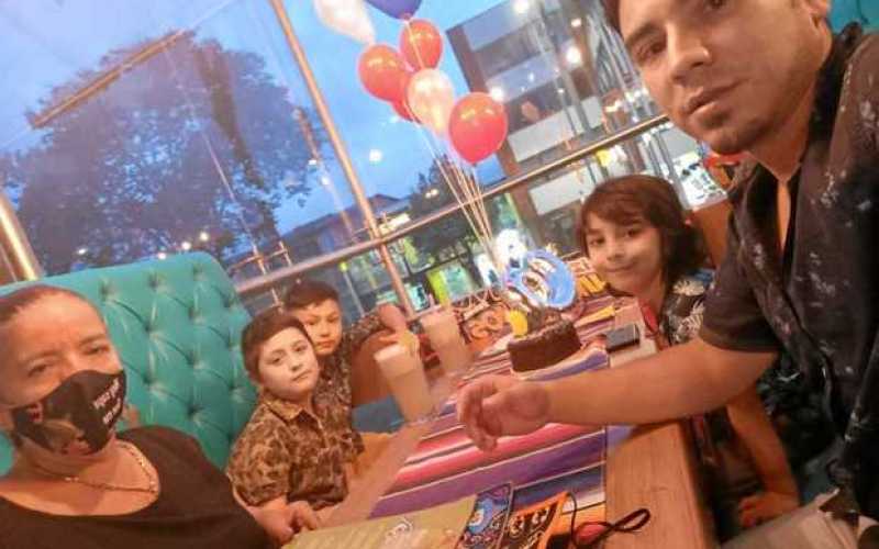 Samuel Quintero celebró en Don Ramón su cumpleaños. En la imagen Jorge Orlando Quintero, Emmanuel Isaza Ríos, Jacobo Ramírez, Ed