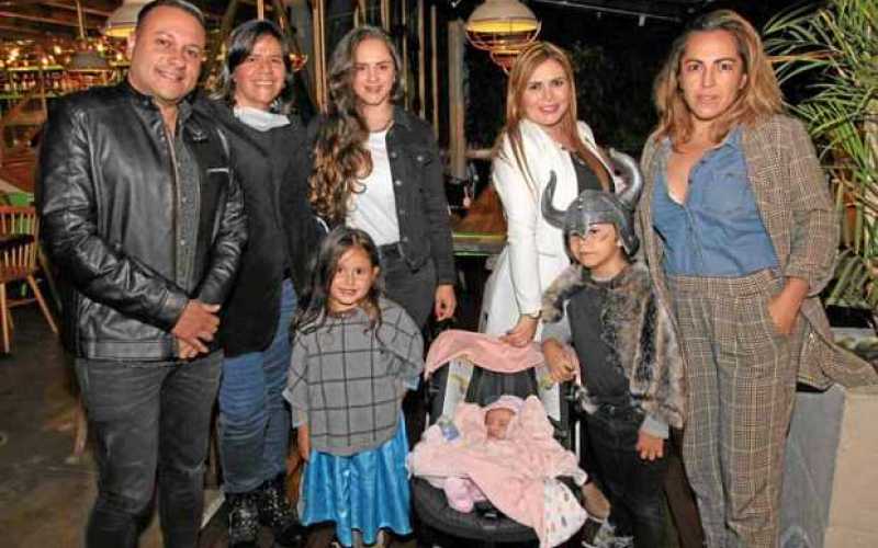 En el restaurante Cortesana se ofreció una cena con motivo de la celebración del Día de los Niños. En la imagen: Cristhian Herre