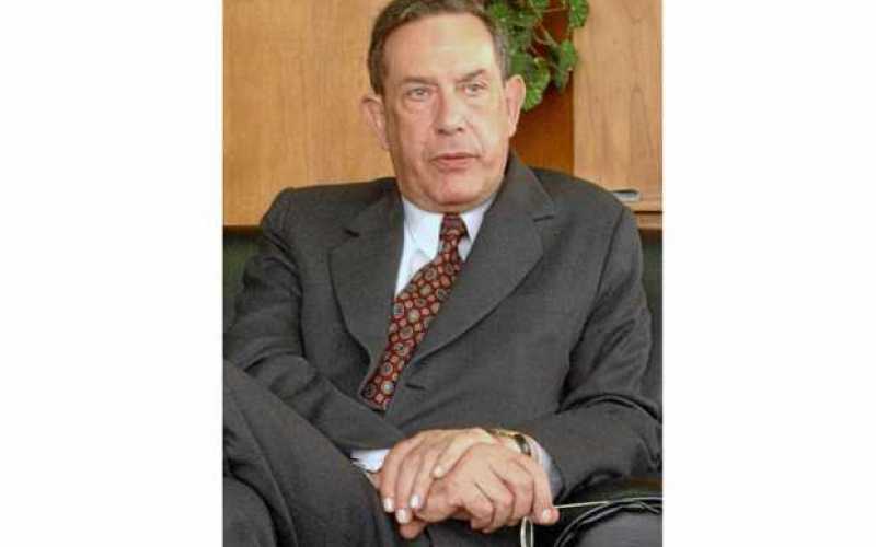 Carlos Adolphs García 