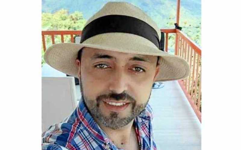 Foto|Luis Ángel Giraldo Ospina |LA PATRIA Óscar Gildardo Ocampo Cuervo recibió el título como especialista en Arquitectura y Urb