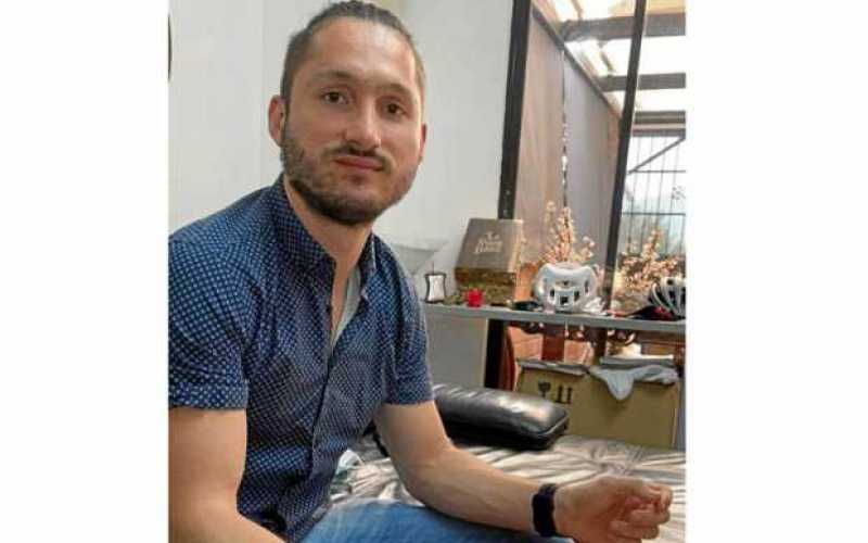 Nos hacen llegar al correo de sociales@lapatria.com la fotografía de Daniel Gómez Valencia, en su cumpleaños, familiares y alleg