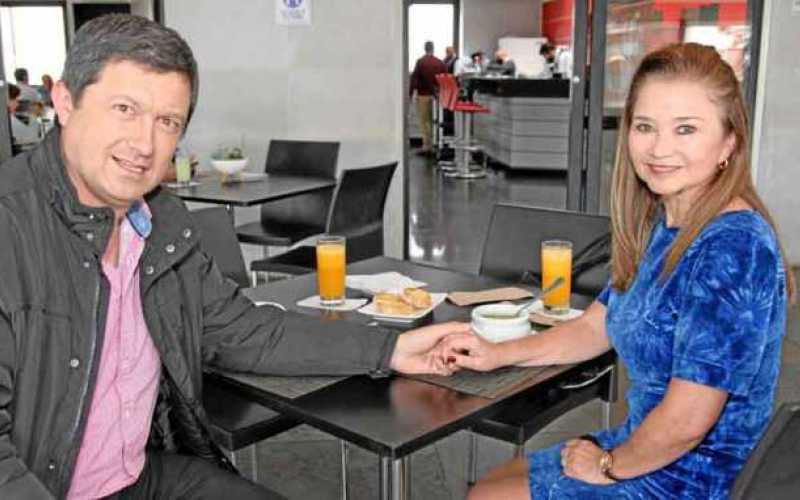 Foto|Agemiro Idárraga|LA PATRIA   En el Club Manizales del Cable se reunieron en un almuerzo de compromiso: Carlos Alberto Serna