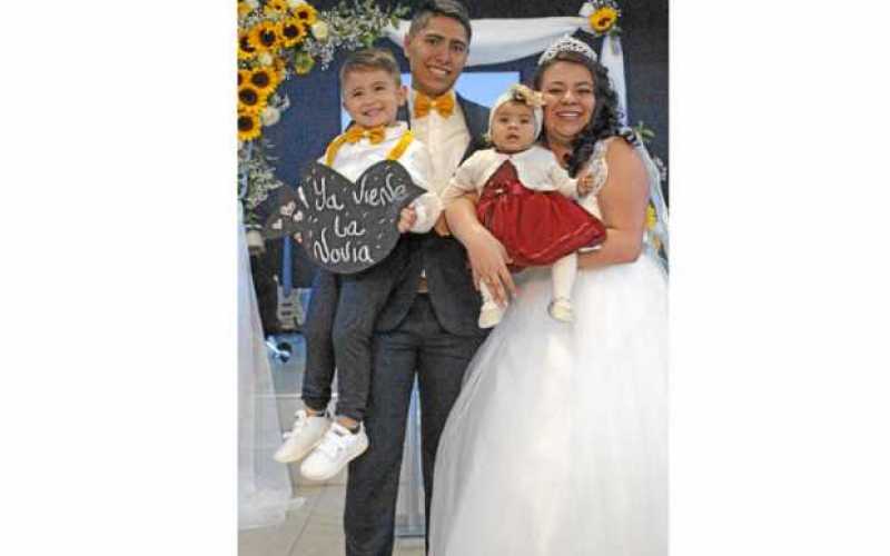 En la iglesia Cristiana Carismática de Manizales se llevó a cabo la boda de Juan Pablo Hoyos Hoyos y Luz Marilym Chávez Carrillo