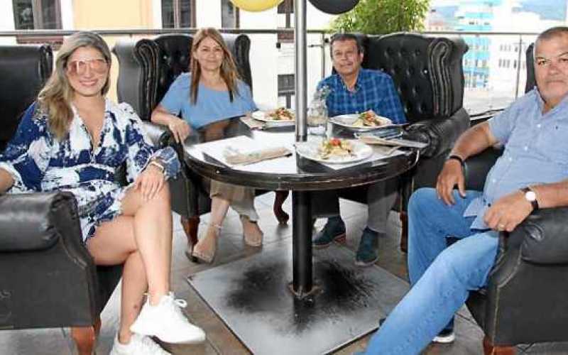 Fotos|Argemiro Idárraga|LA PATRIA    Yéssica Ramírez Osorio, Luz Dary Osorio Londoño, Jesús Alberto Franco Galeano y Jesús Anton