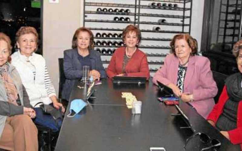 Foto/Argermiro Idárraga/LA PATRIA Estela Martínez de Mejía, Luz Dary Giraldo Carvajal, Teresa Jaramillo, María Muñoz Acevedo, Fa