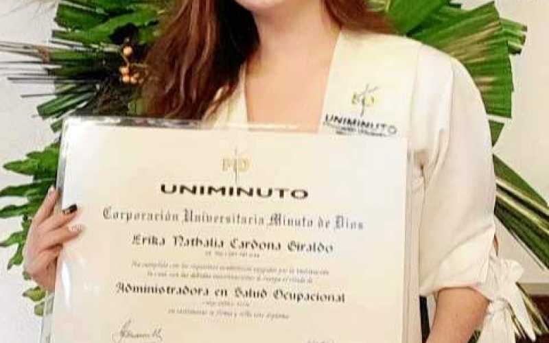 Érika Nathalia Cardona Giraldo, de Manzanares, recibió el título de Administradora en Salud Ocupacional por la Corporación Unive