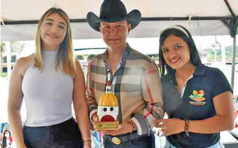 El Caballero de la Ranchera, Gabriel Arriaga, quien se dio a conocer a nivel nacional con la canción Aunque no sea mayo, fue el 