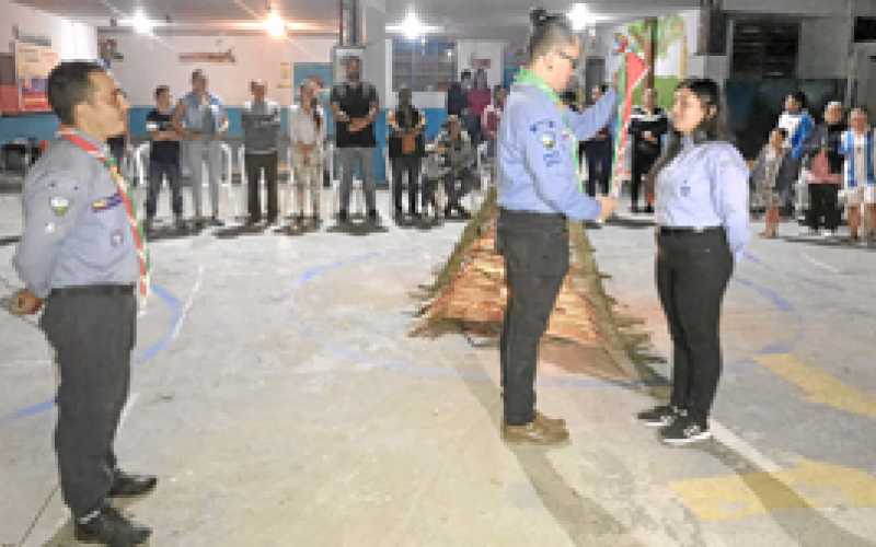 Diego | Salgado | LA PATRIA    En la Escuela Manuel Gutiérrez Robledo se realizó la consagración de integrantes de la Tropa Scou