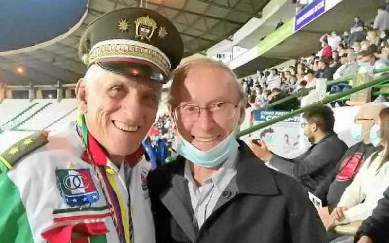 En la primera fecha de este año del fútbol colombiano, se encontraron en las gradas del estadio Palogrande, Darío Gómez “El loco