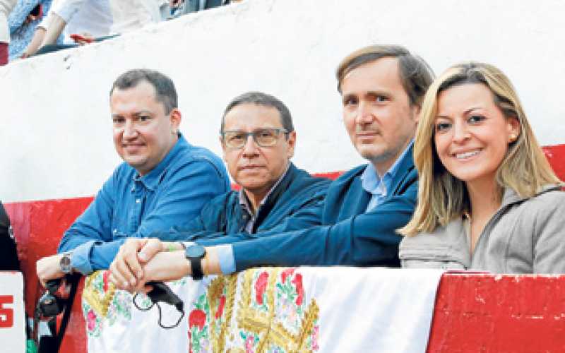 David Jaramillo, Víctor Diusabá, David Bessieres y María Carolina Andrade. 