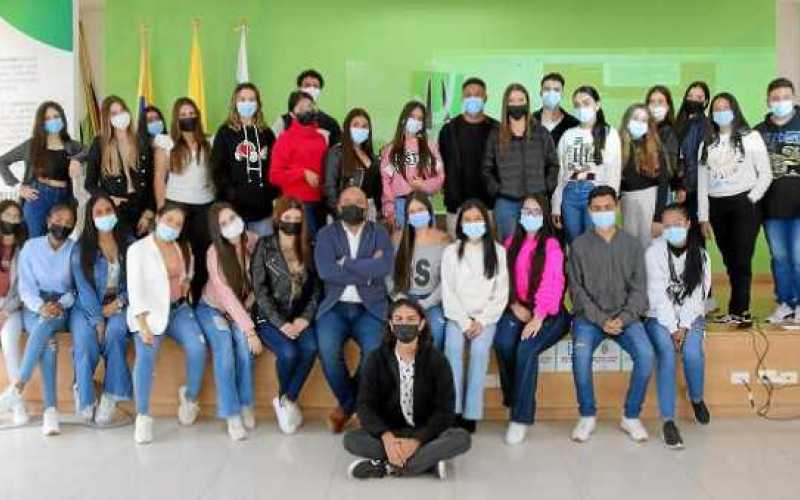 Richard Millán Torres, director del programa de Comunicación Social y Periodismo de la Universidad de Manizales, le dio la bienv