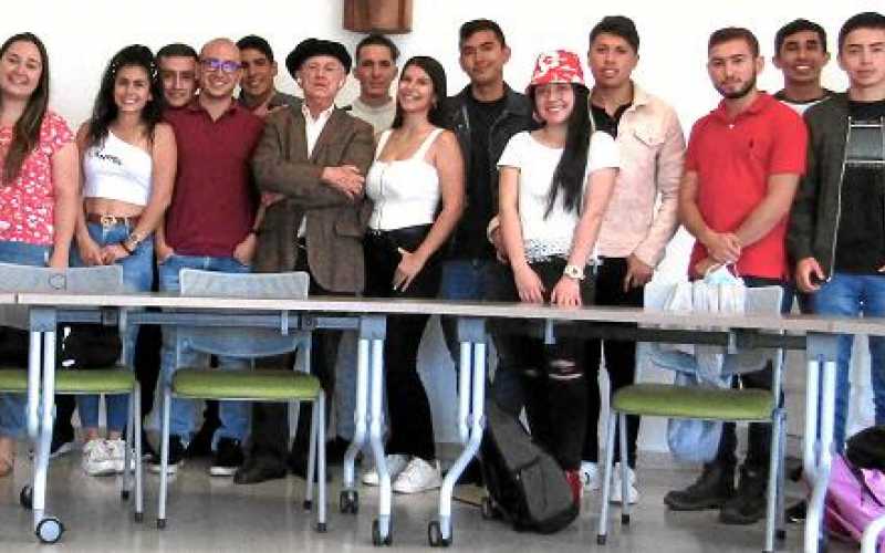 Foto | Lector | LA PATRIA   En la clausura de la edición 36 de la Cátedra Aleph (II, 2021), de la Universidad Nacional de Colomb