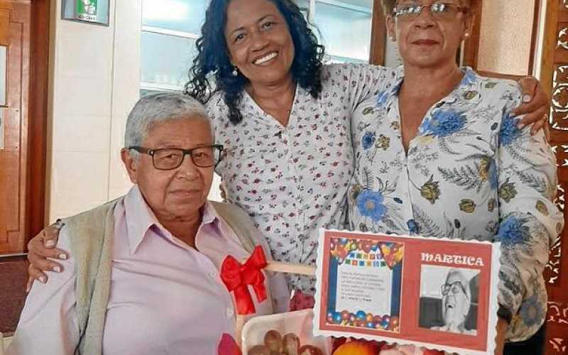 El cumpleaños de Martha Cardona Rincón se lo celebraron María Elena y María Luisa García Sánchez.