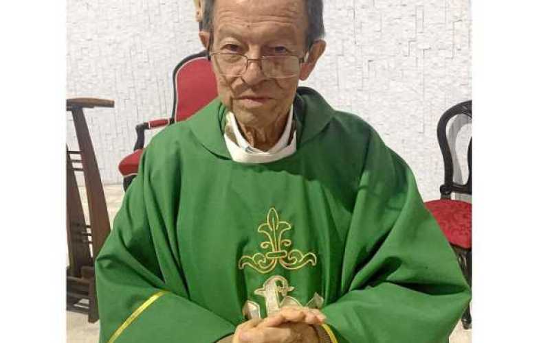 Presbítero Javier Vázquez Idárraga, de 88 años, oriundo de Aranzazu, cumplió 60 años de vida sacerdotal. Actualmente está al fre