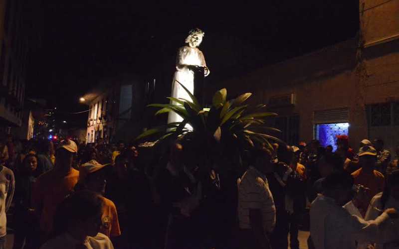 Foto | Luis Fernado Rodríguez | LA PATRIA | Procesión del prendimiento de Jesús en Salamina llenó las calles de este municipio.