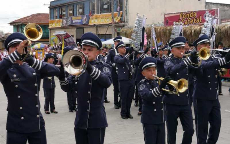 Las cornetas retumbaron en la versión 5°, del Encuentro Nacional de Bandas de Marcha en Villamaría, Uniendo a Colombia.
